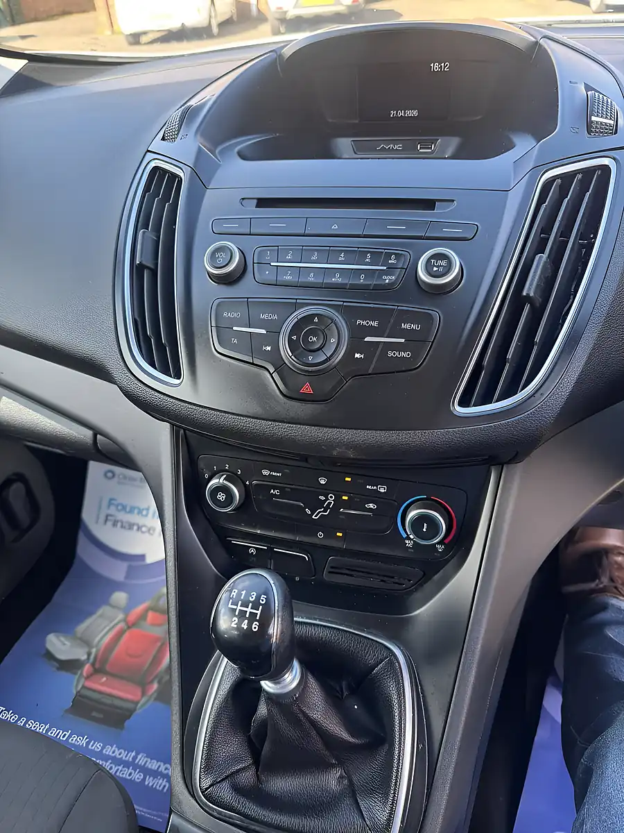 Used 2016 Ford C-Max Zetec White - Interior and Exterior details 9