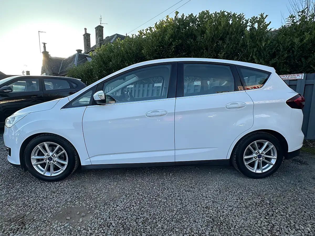 Used 2016 Ford C-Max Zetec White - Interior and Exterior details 7