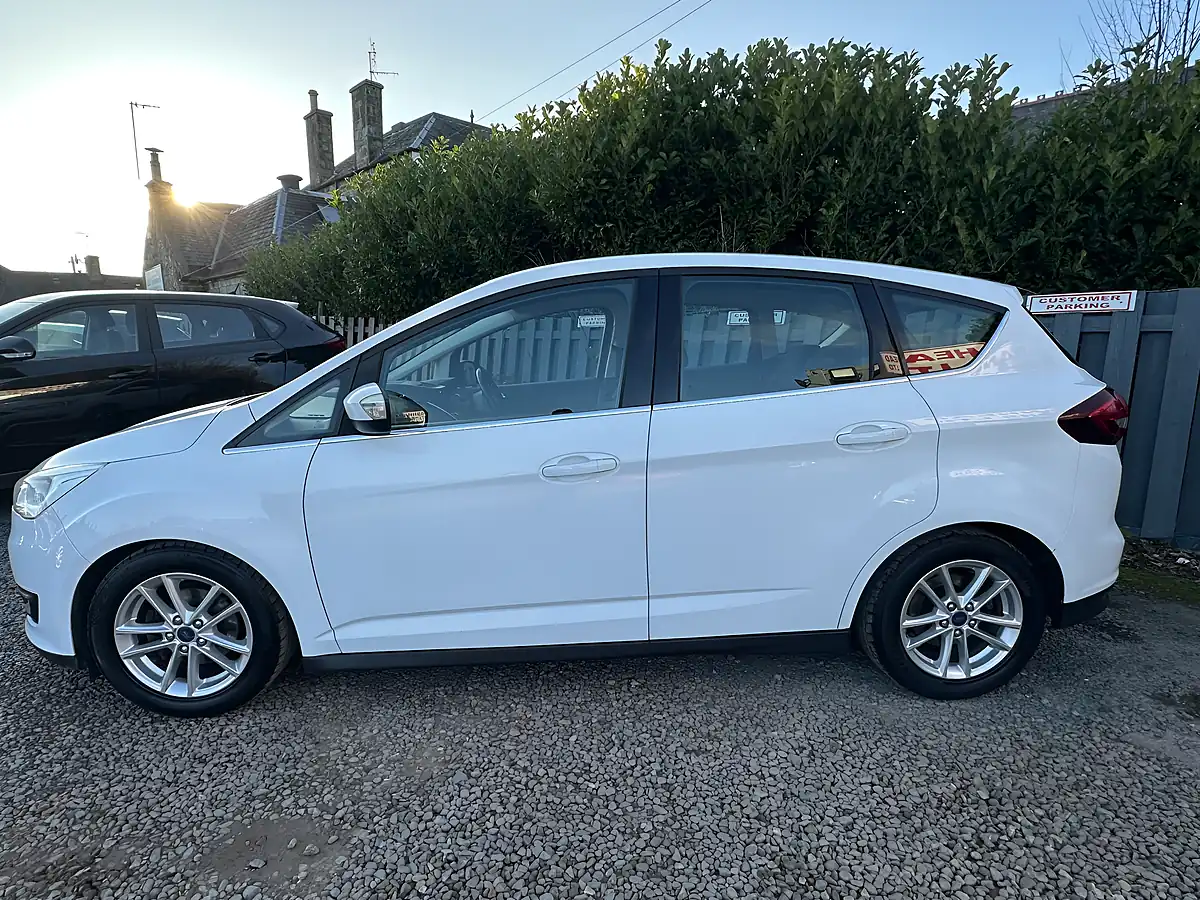 Used 2016 Ford C-Max Zetec White - Interior and Exterior details 8