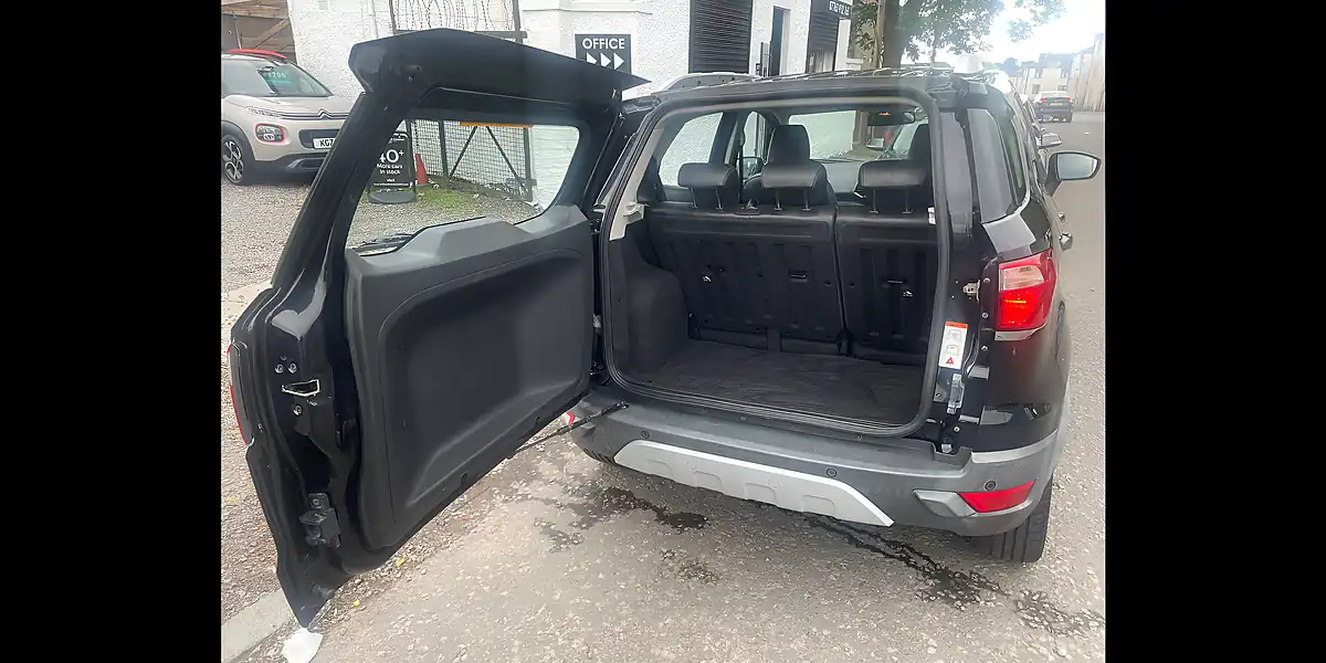 Used 2016 Ford Ecosport Titanium Black - Interior and Exterior details 11