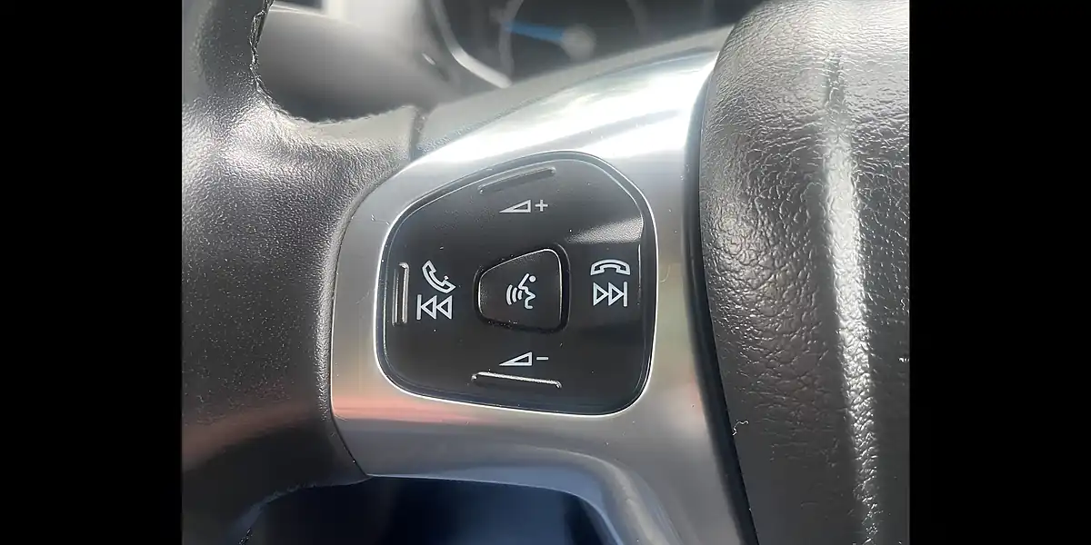 Used 2016 Ford Ecosport Titanium Black - Interior and Exterior details 19