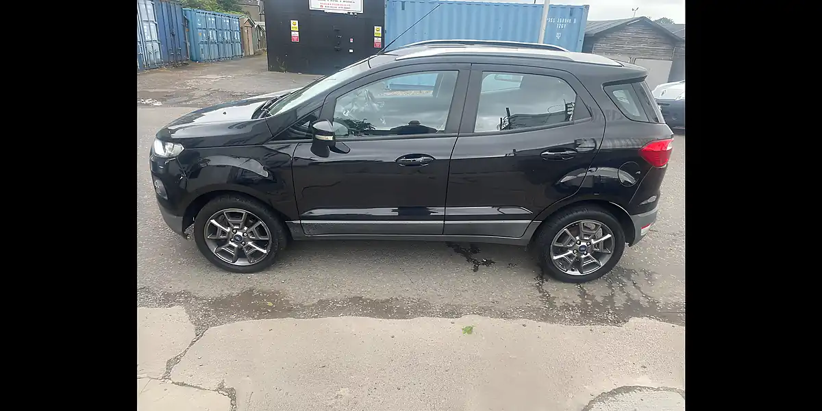 Used 2016 Ford Ecosport Titanium Black - Interior and Exterior details 7