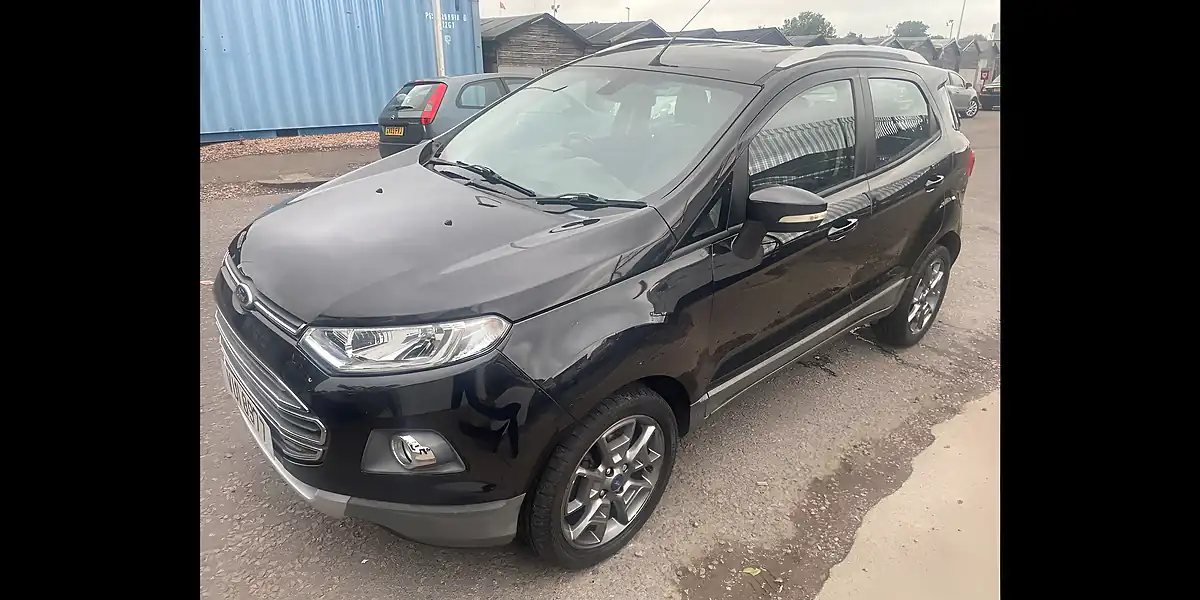 Used 2016 Ford Ecosport Titanium Black - Interior and Exterior details 8