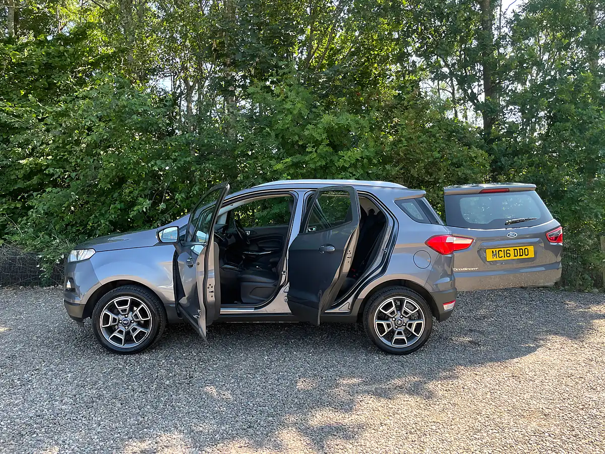 Used 2016 Ford Ecosport Titanium Grey - Interior and Exterior details 8
