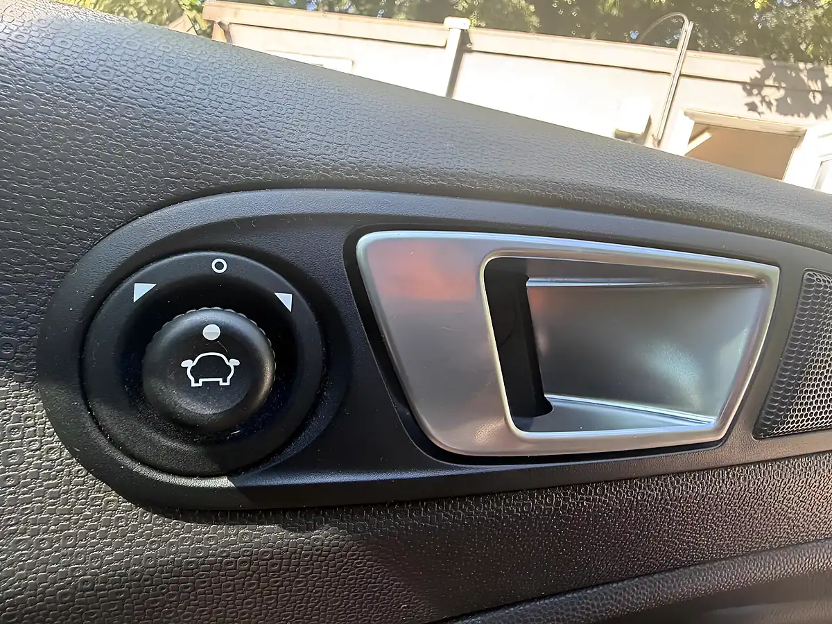 Used 2016 Ford Ecosport Titanium Grey - Interior and Exterior details 15