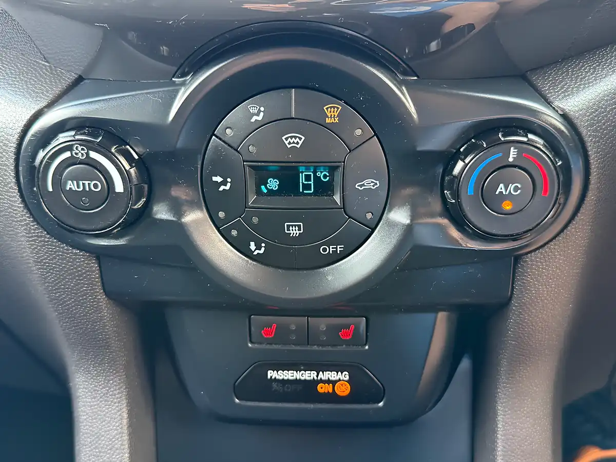 Used 2016 Ford Ecosport Titanium Grey - Interior and Exterior details 15