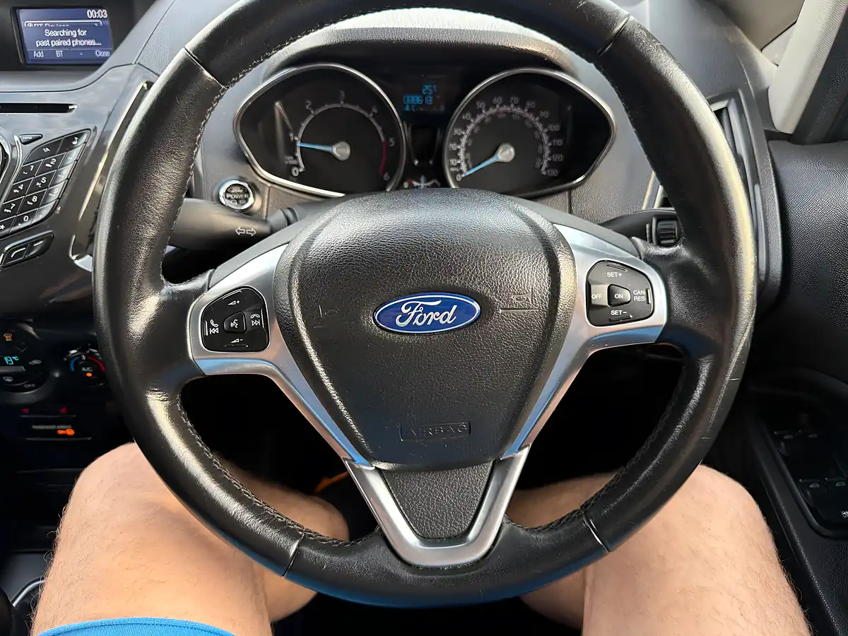 Used 2016 Ford Ecosport Titanium Grey - Interior and Exterior details 17