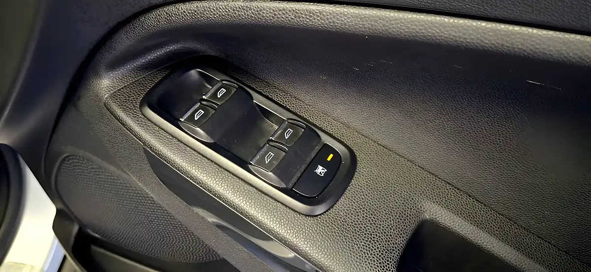 Used 2016 Ford Ecosport Titanium Silver - Interior and Exterior details 16