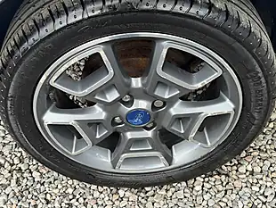 Used 2016 Ford Ecosport Titanium Silver - Interior and Exterior details 15