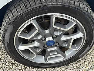 Used 2016 Ford Ecosport Titanium Silver - Interior and Exterior details 16