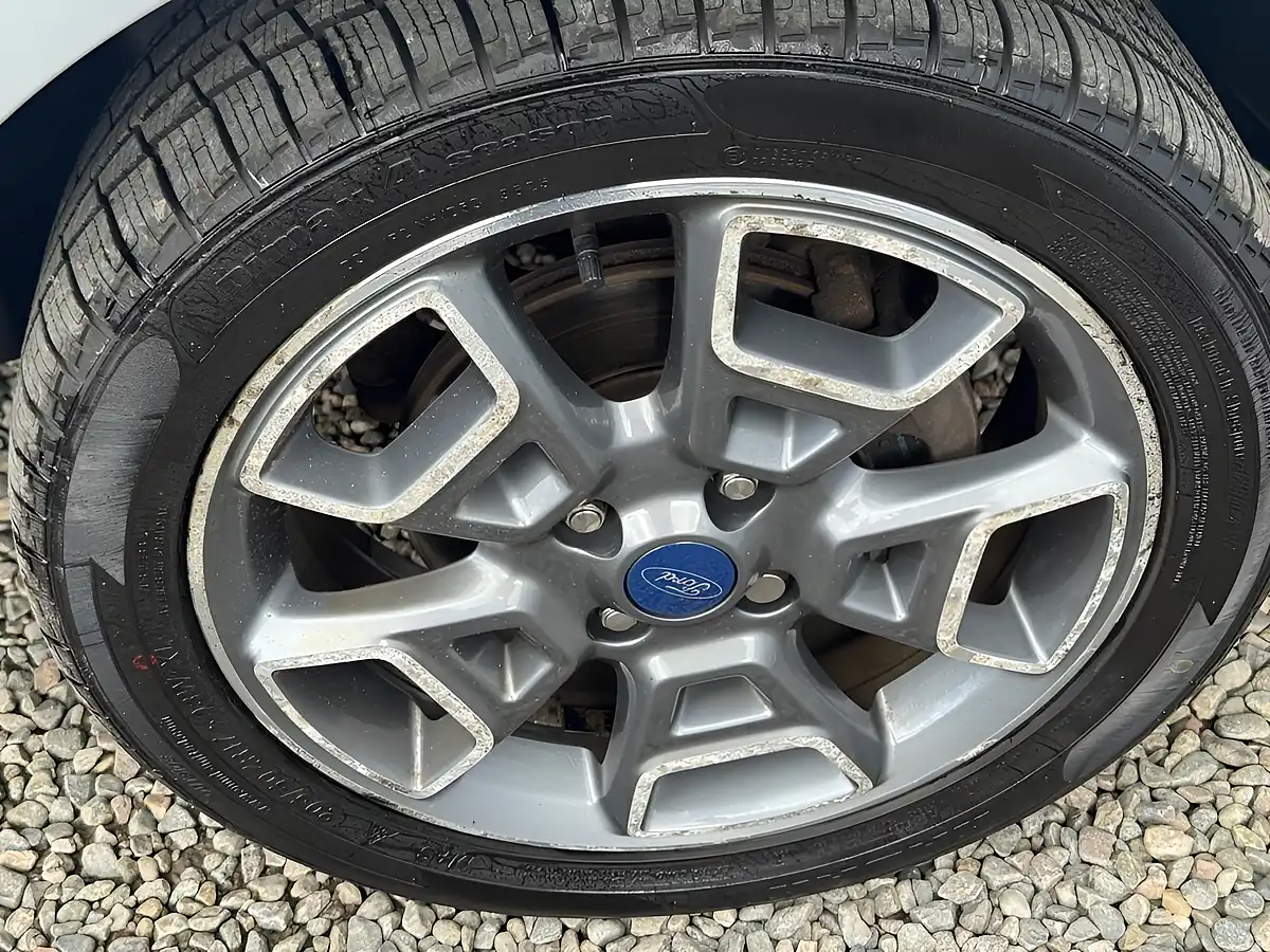 Used 2016 Ford Ecosport Titanium Silver - Interior and Exterior details 16