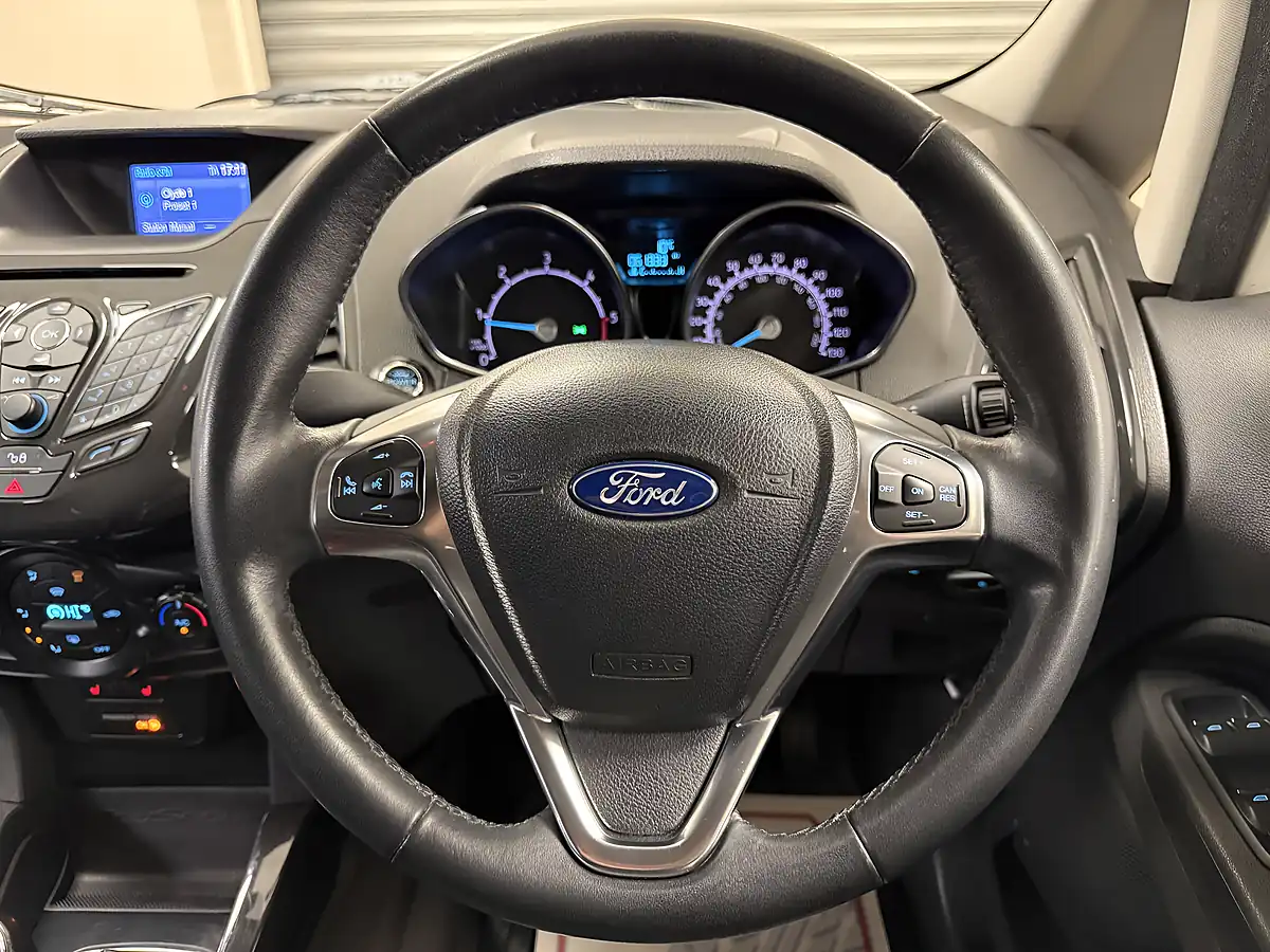 Used 2016 Ford Ecosport Titanium White - Interior and Exterior details 16