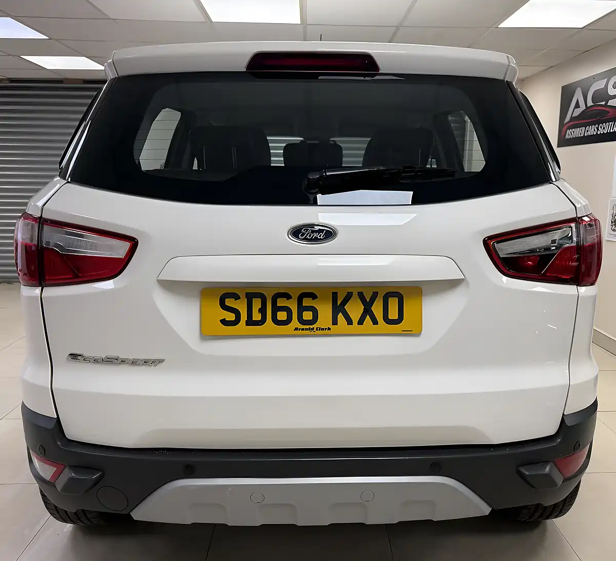 Used 2016 Ford Ecosport Titanium White - Interior and Exterior details 8