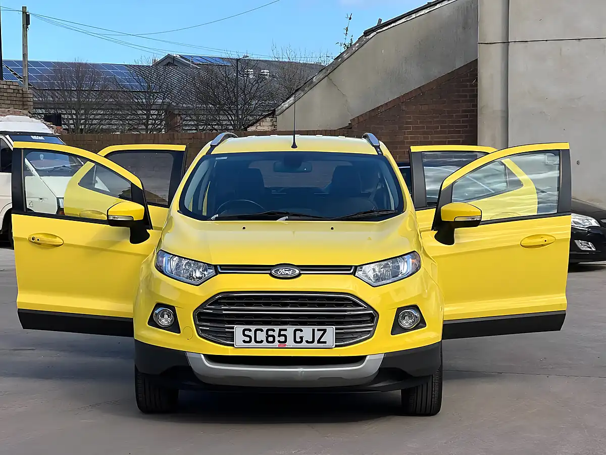 Used 2016 Ford Ecosport Titanium Yellow - Interior and Exterior details 6