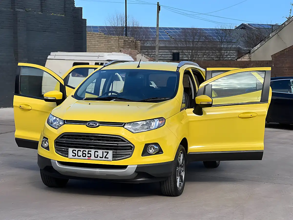Used 2016 Ford Ecosport Titanium Yellow - Interior and Exterior details 7
