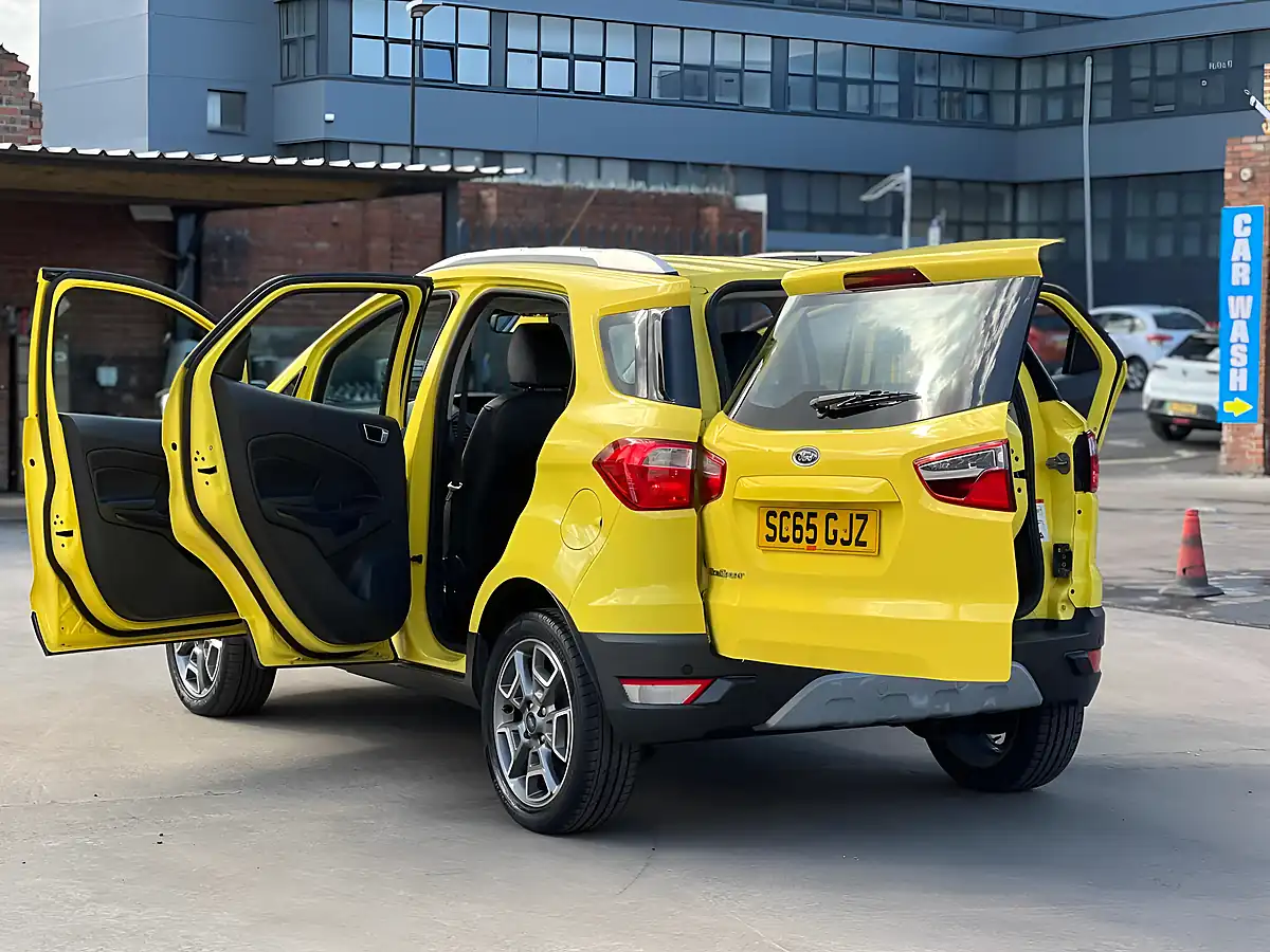 Used 2016 Ford Ecosport Titanium Yellow - Interior and Exterior details 8