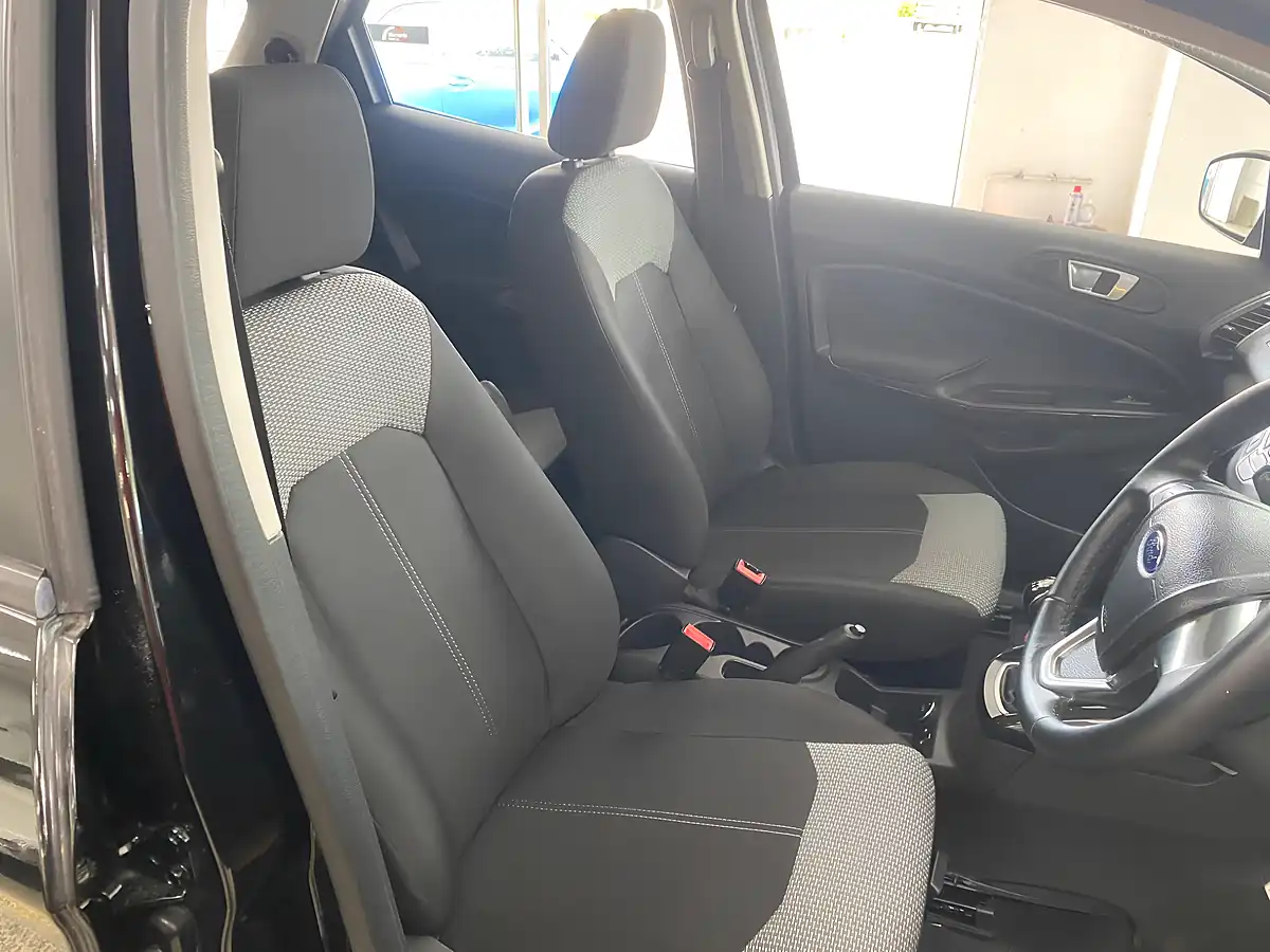 Used 2016 Ford Ecosport Zetec Black - Interior and Exterior details 11