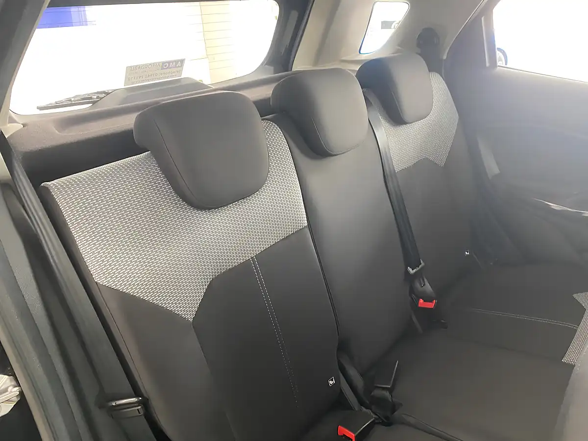 Used 2016 Ford Ecosport Zetec Black - Interior and Exterior details 15