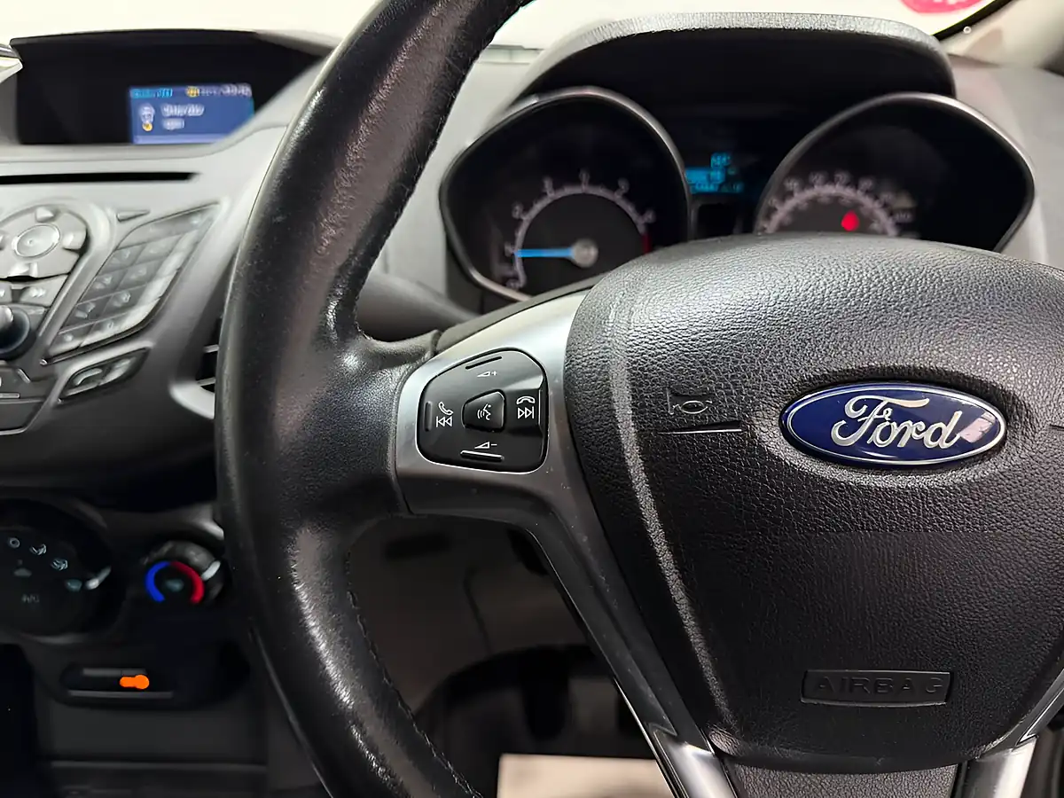 Used 2016 Ford Ecosport Zetec Black - Interior and Exterior details 13