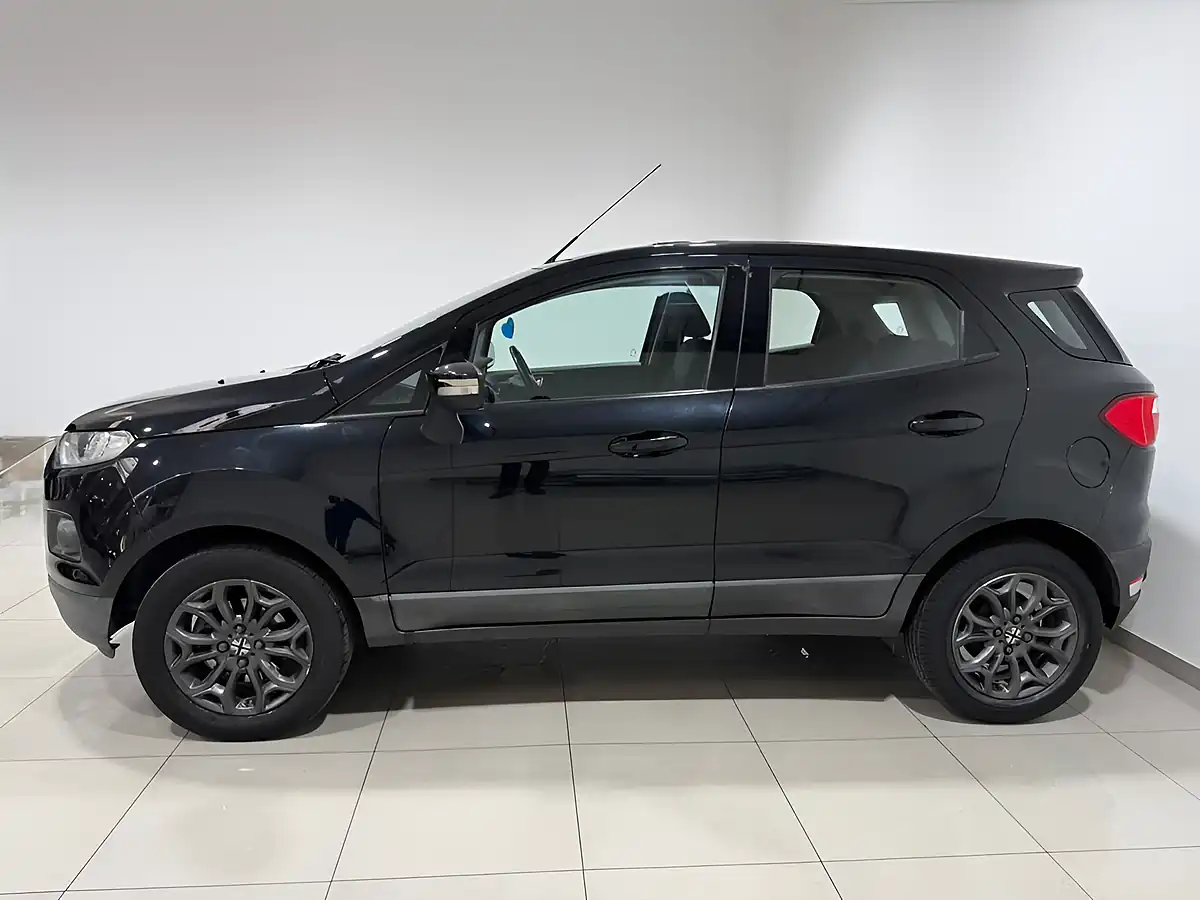 Used 2016 Ford Ecosport Zetec Black - Interior and Exterior details 5