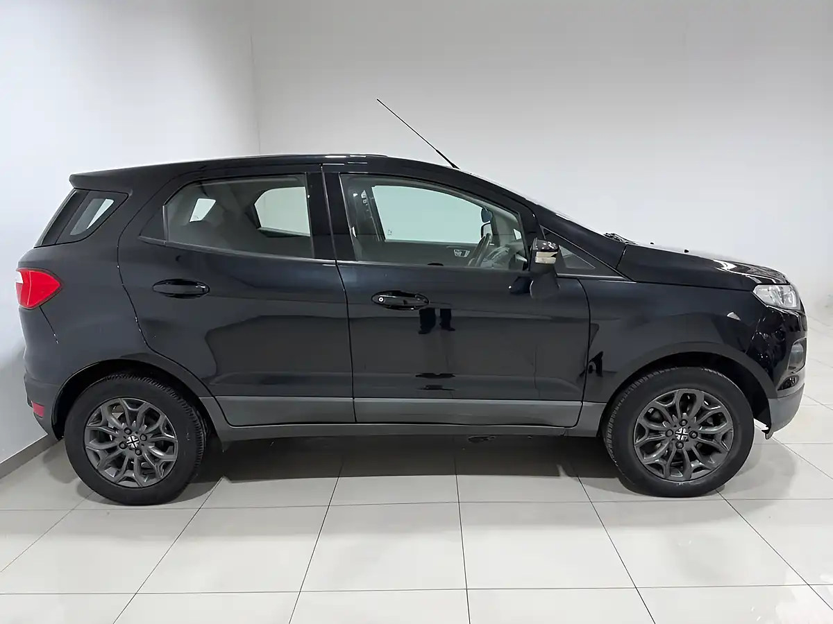 Used 2016 Ford Ecosport Zetec Black - Interior and Exterior details 9