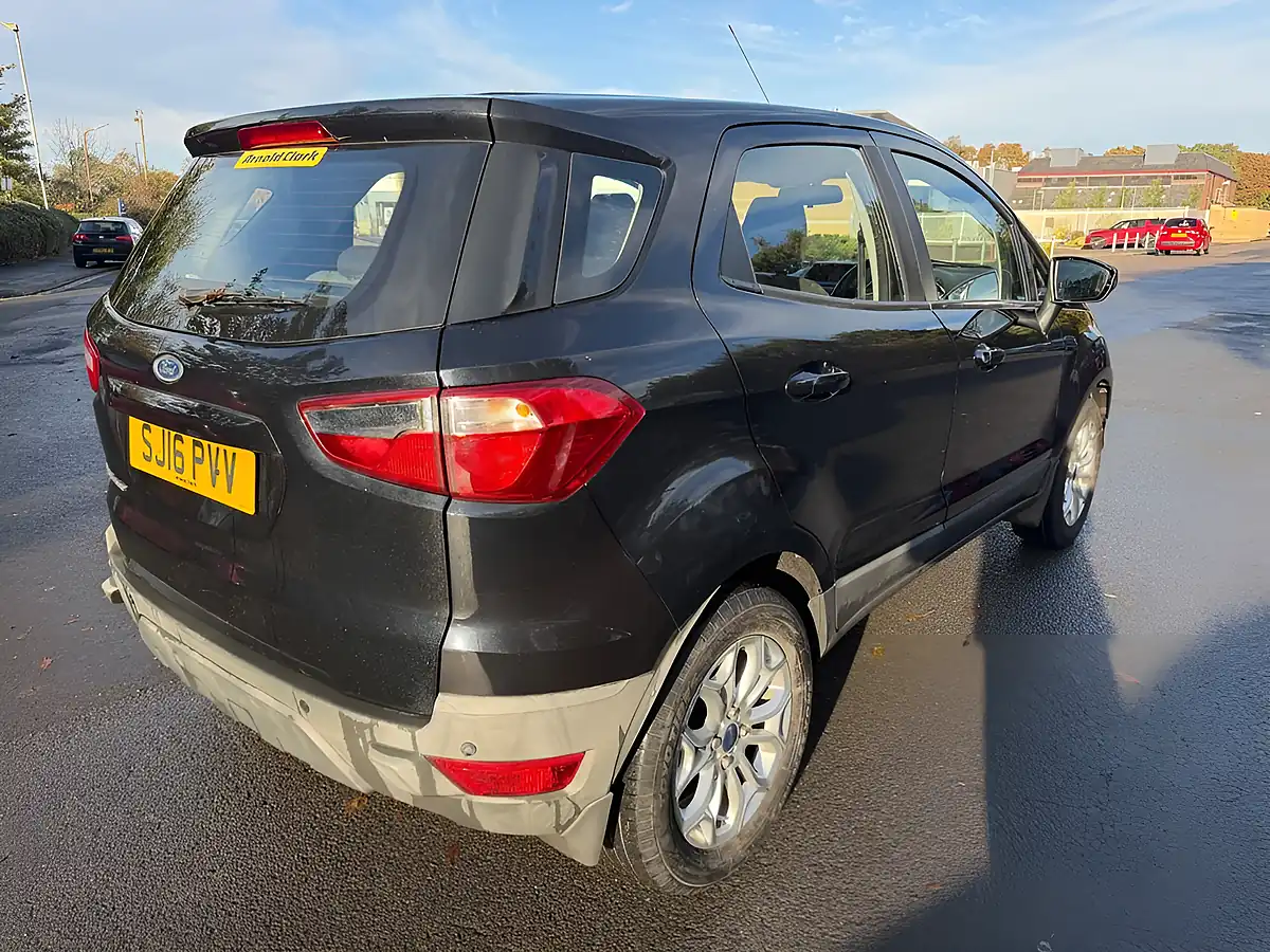 Used 2016 Ford Ecosport Zetec Black - Interior and Exterior details 4