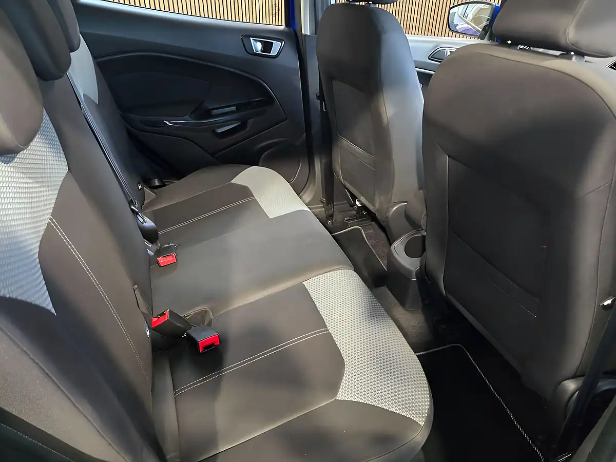 Used 2016 Ford Ecosport Zetec Blue - Interior and Exterior details 14