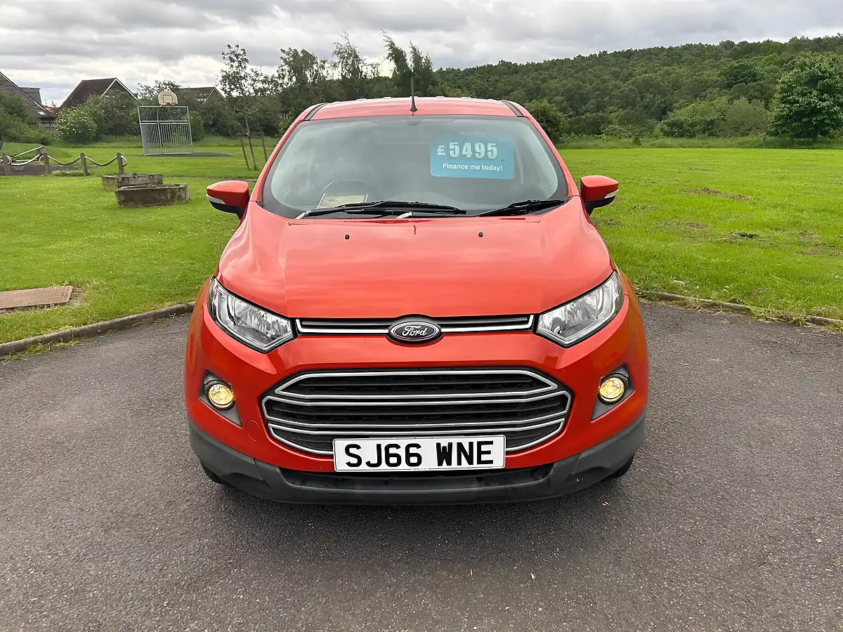 Used 2016 Ford Ecosport Zetec Red - Interior and Exterior details 2