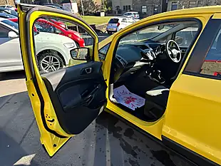 Used 2016 Ford Ecosport Zetec Yellow - Interior and Exterior details 12