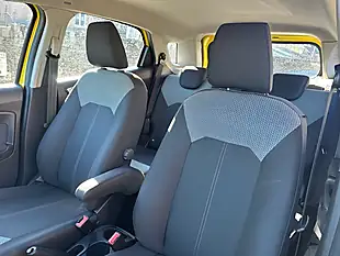 Used 2016 Ford Ecosport Zetec Yellow - Interior and Exterior details 15