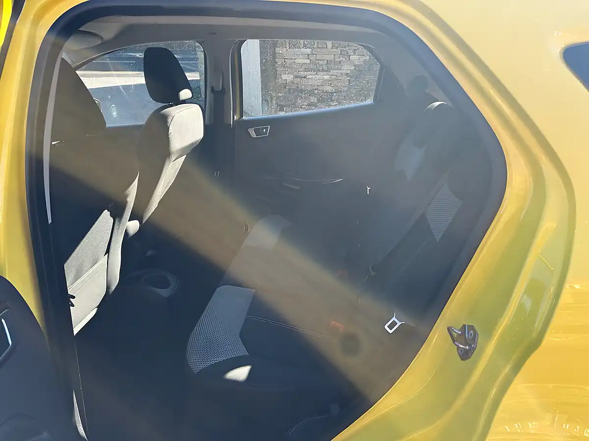 Used 2016 Ford Ecosport Zetec Yellow - Interior and Exterior details 20