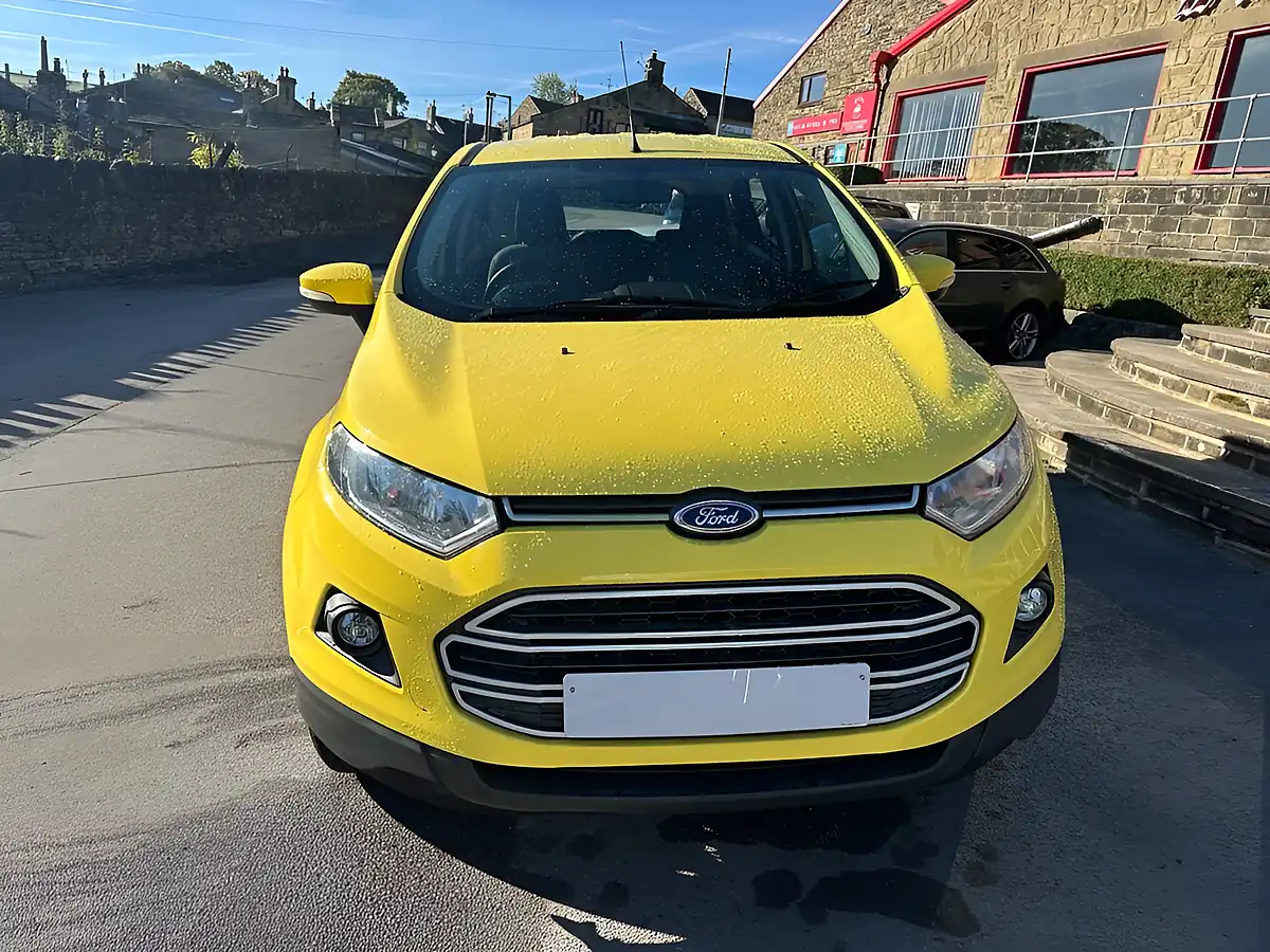 Used 2016 Ford Ecosport Zetec Yellow - Interior and Exterior details 3