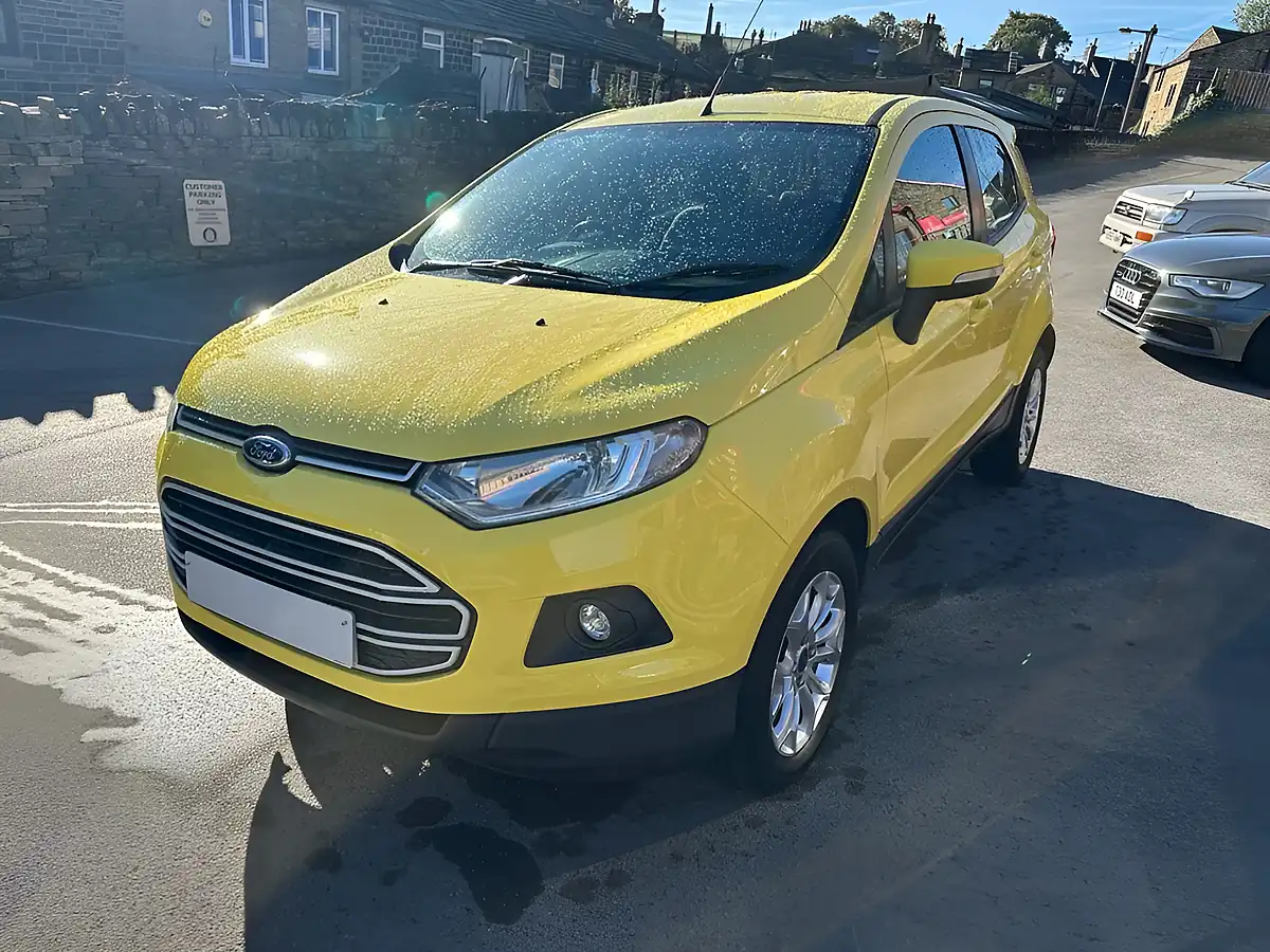 Used 2016 Ford Ecosport Zetec Yellow - Interior and Exterior details 4
