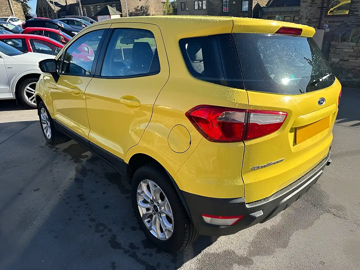 Used 2016 Ford Ecosport Zetec Yellow - Interior and Exterior details 6