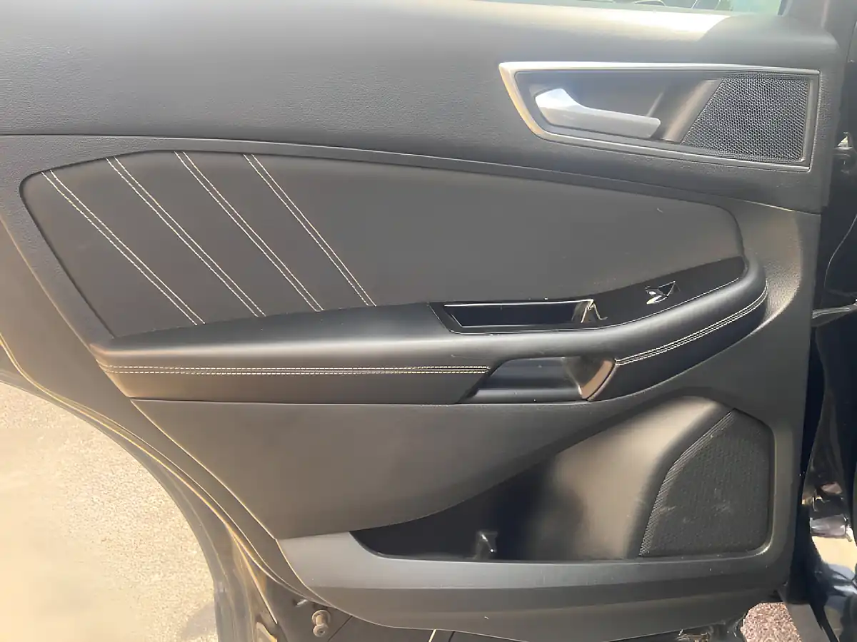 Used 2016 Ford Edge Sport Black - Interior and Exterior details 14