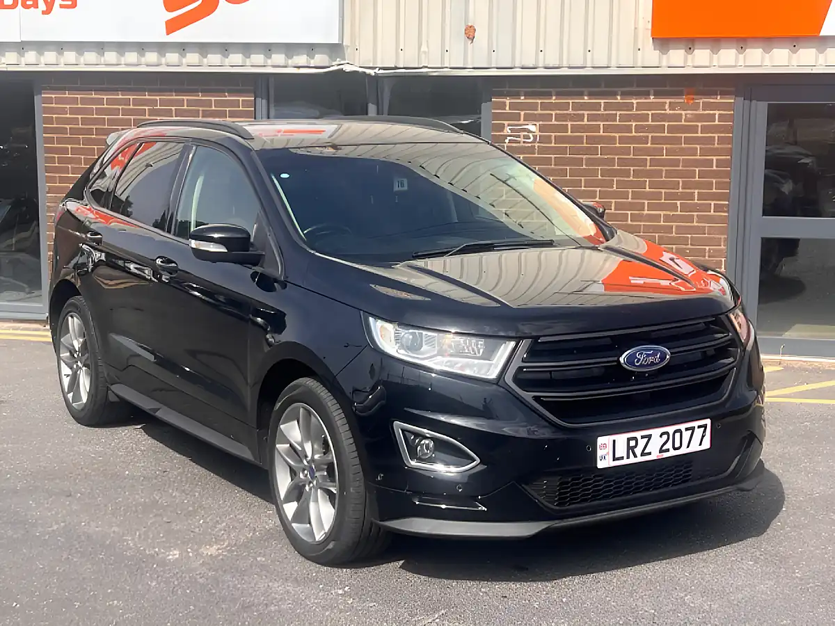 Used 2016 Ford Edge Sport Black - Interior and Exterior details 2