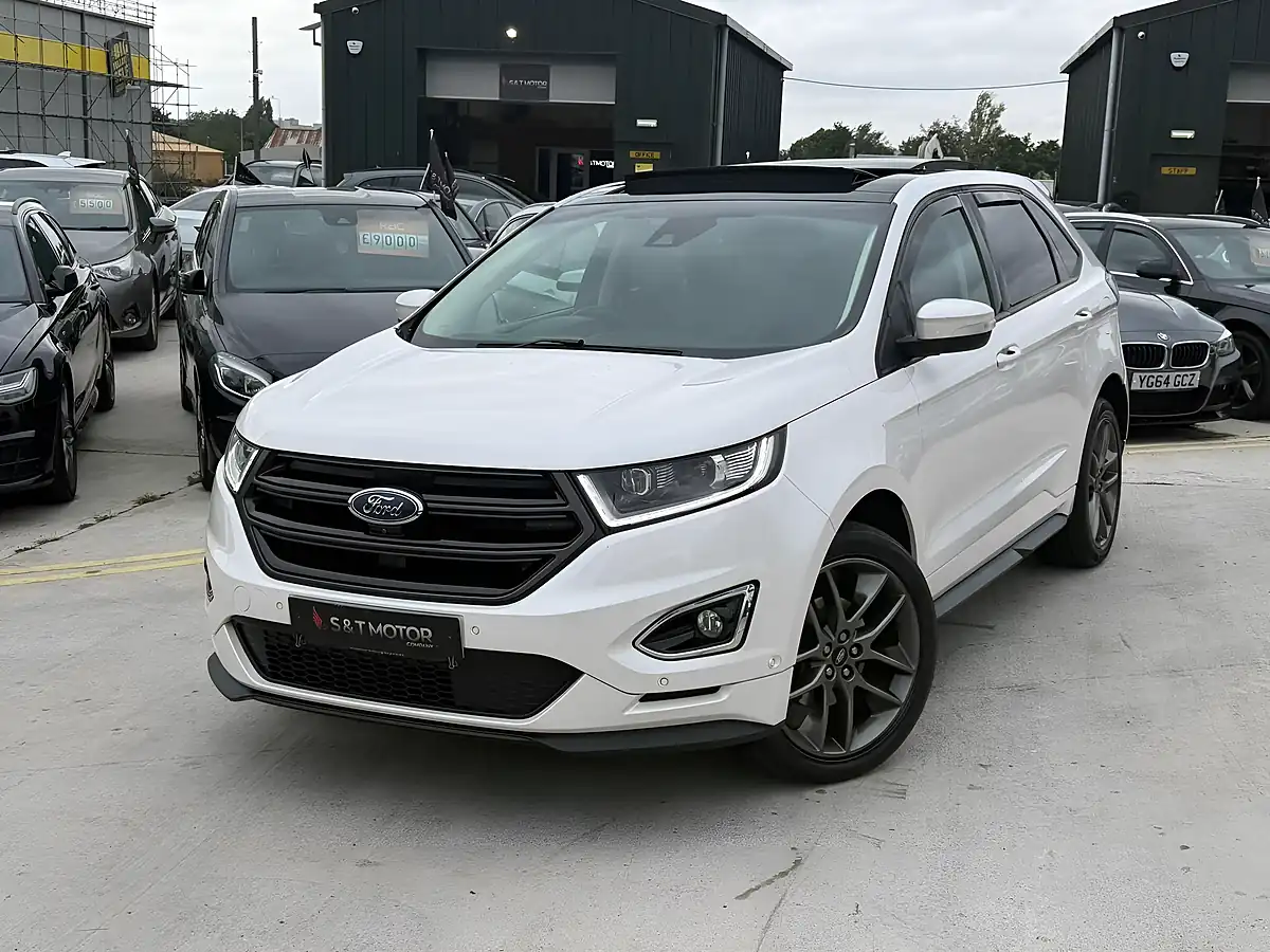 Used 2016 Ford Edge Sport White - Interior and Exterior details 4