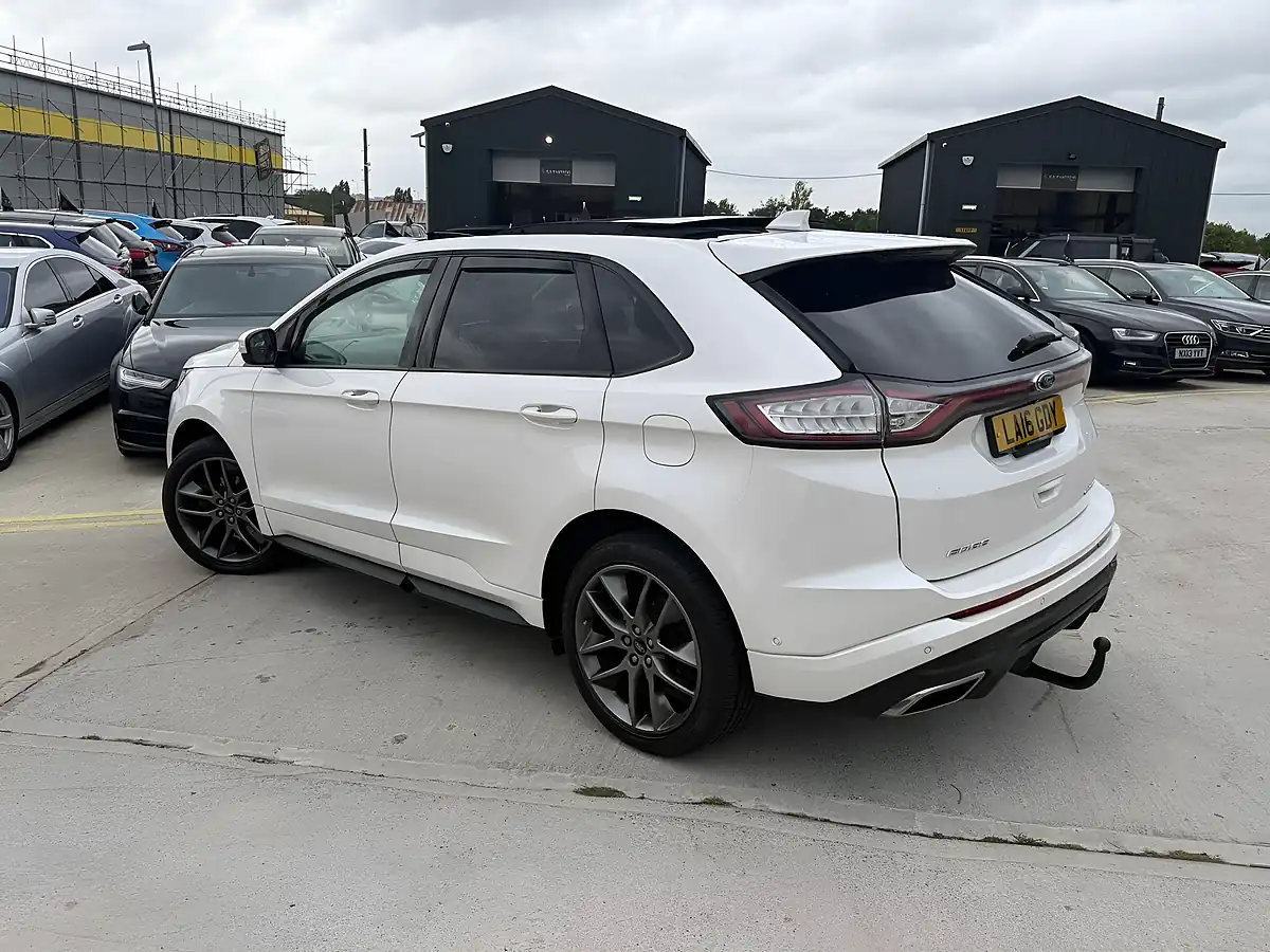 Used 2016 Ford Edge Sport White - Interior and Exterior details 7