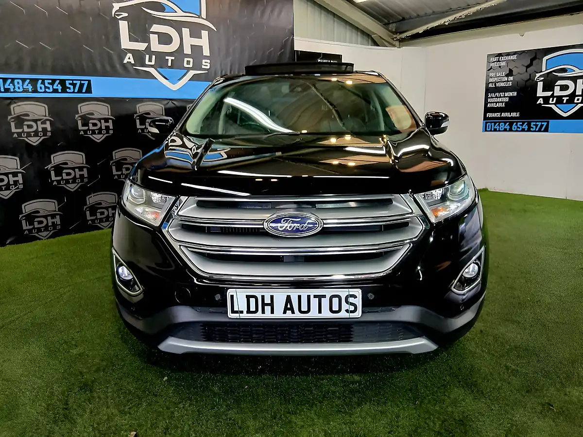 Used 2016 Ford Edge Titanium Black - Interior and Exterior details 8