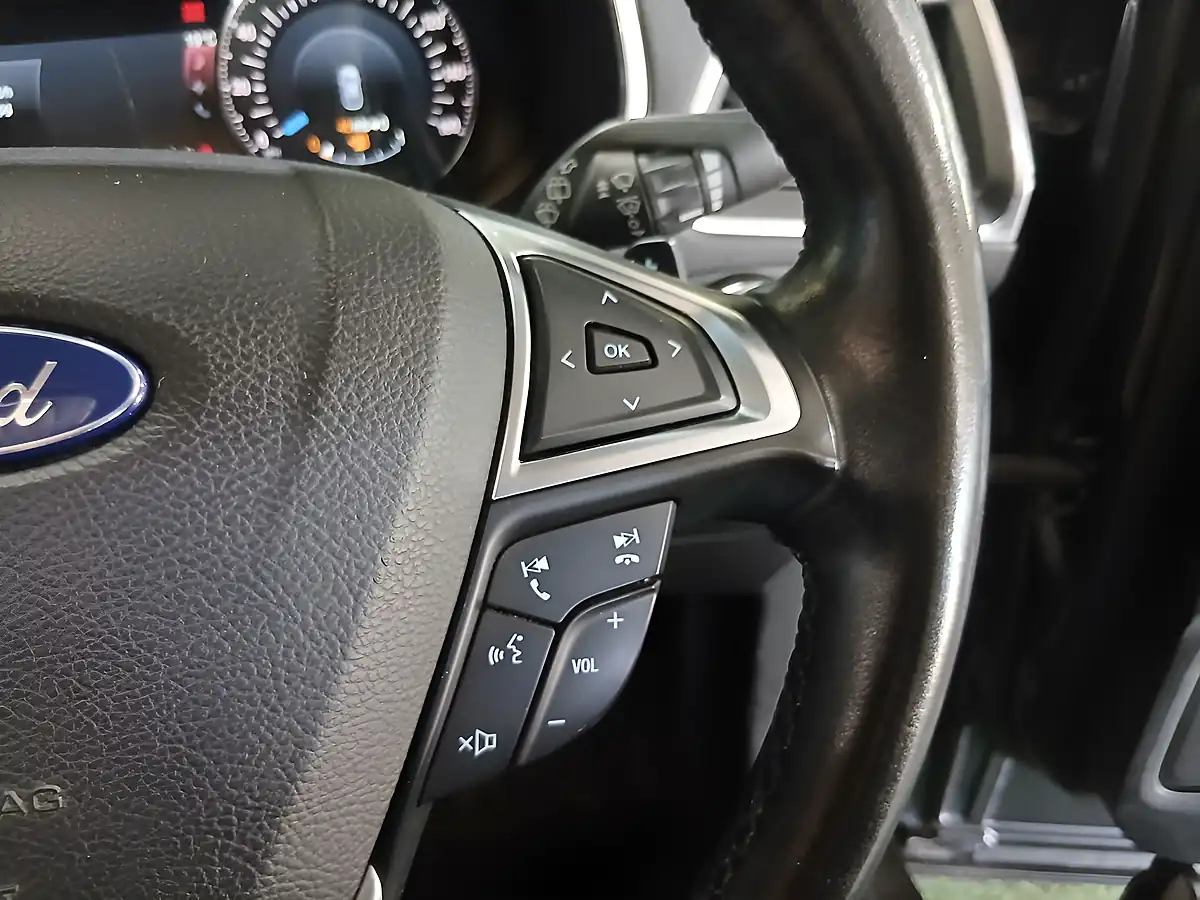 Used 2016 Ford Edge Titanium Grey - Interior and Exterior details 12
