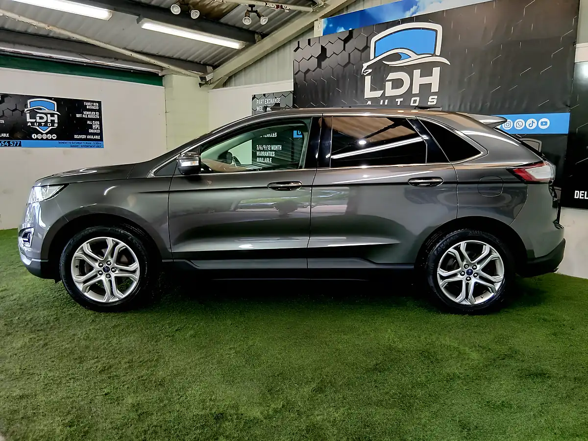 Used 2016 Ford Edge Titanium Grey - Interior and Exterior details 6