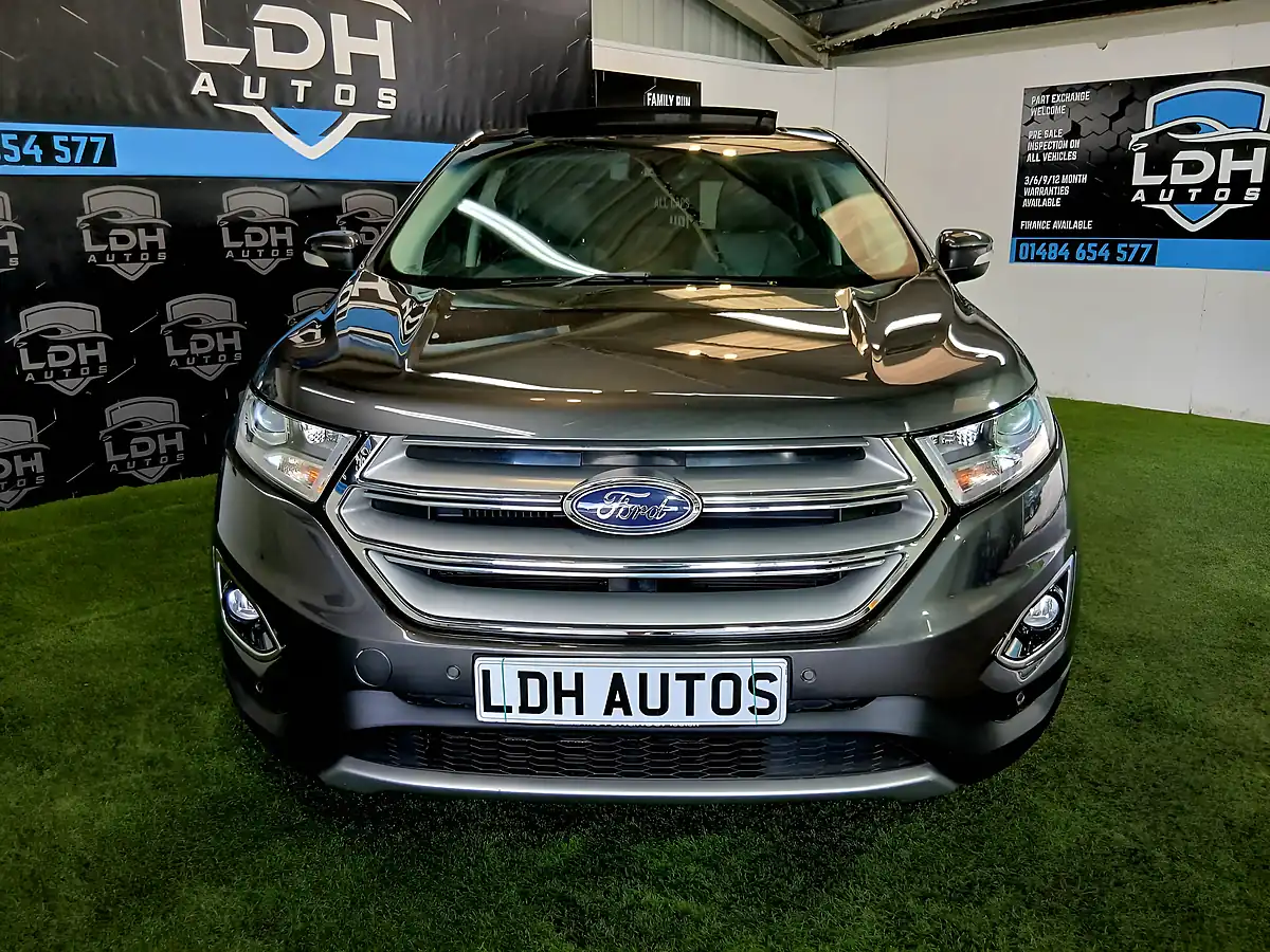 Used 2016 Ford Edge Titanium Grey - Interior and Exterior details 8