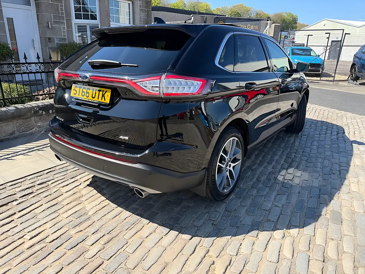 Used 2016 Ford Edge Titanium Shadow Black - Interior and Exterior details 9