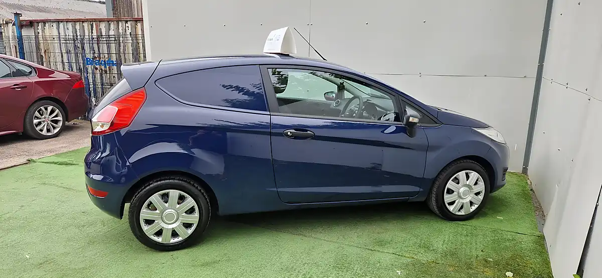 Used 2016 Ford Fiesta Base Blue - Interior and Exterior details 7