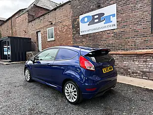 Used 2016 Ford Fiesta Sport Deep Impact Blue Metallic - Interior and Exterior details 6