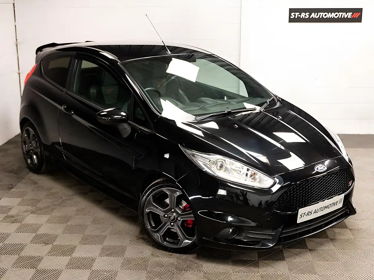 Used 2016 Ford Fiesta ST-2 Black - Interior and Exterior details 5