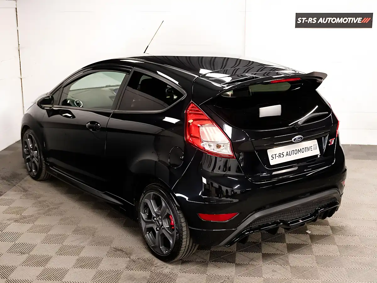 Used 2016 Ford Fiesta ST-2 Black - Interior and Exterior details 7
