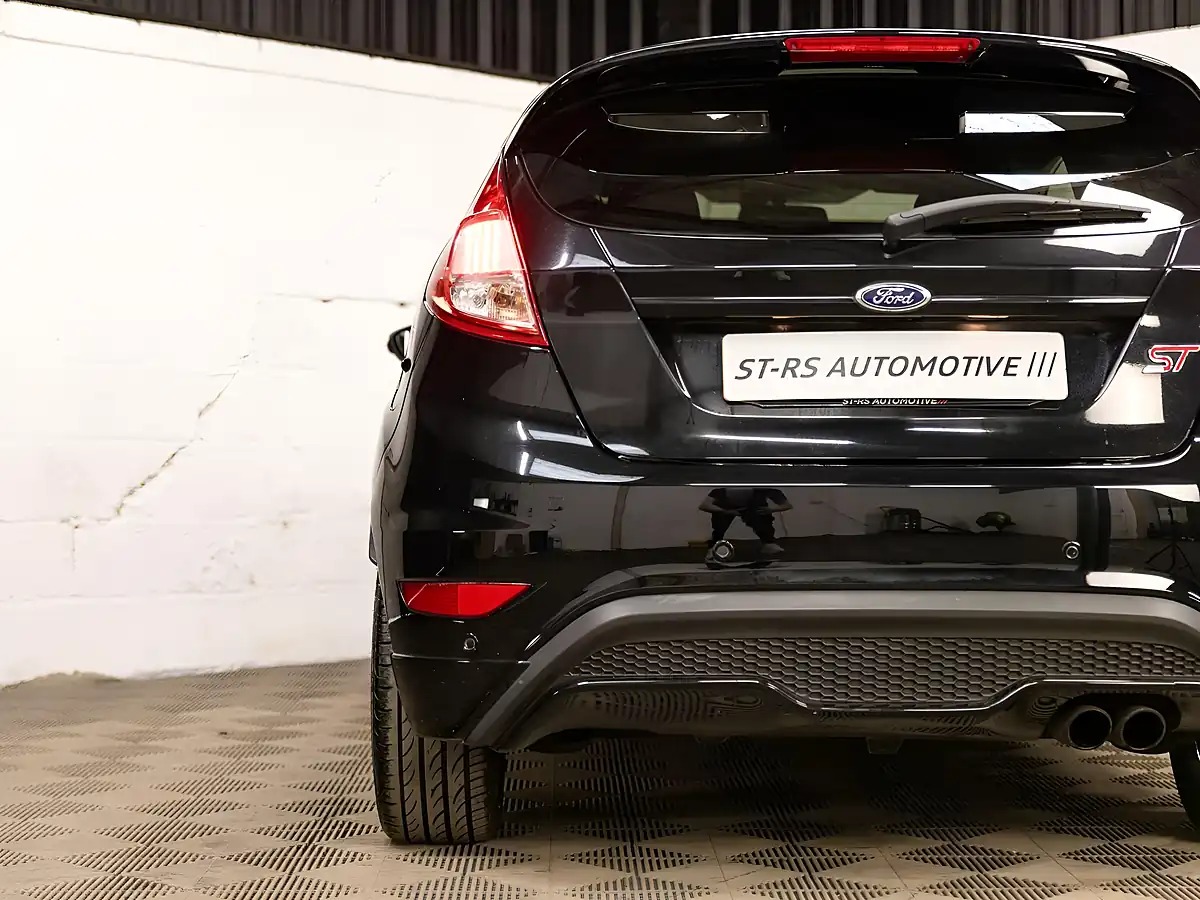 Used 2016 Ford Fiesta ST-2 Black - Interior and Exterior details 10