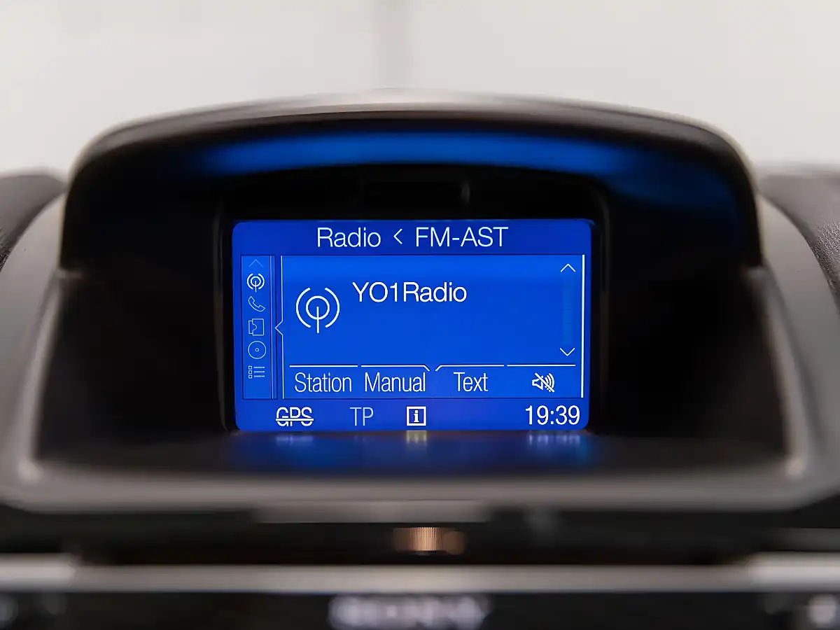 Used 2016 Ford Fiesta ST-2 Black - Interior and Exterior details 15