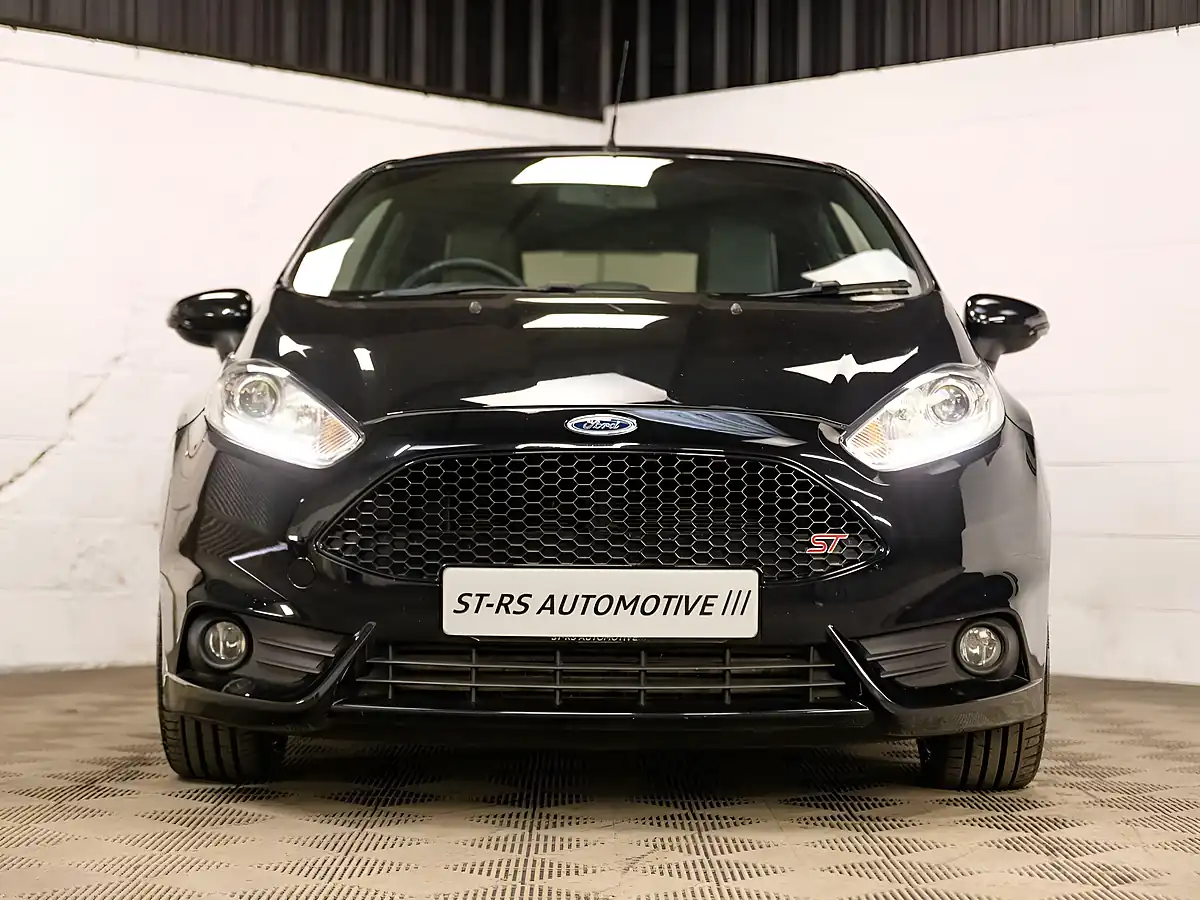 Used 2016 Ford Fiesta ST-2 Black - Interior and Exterior details 2
